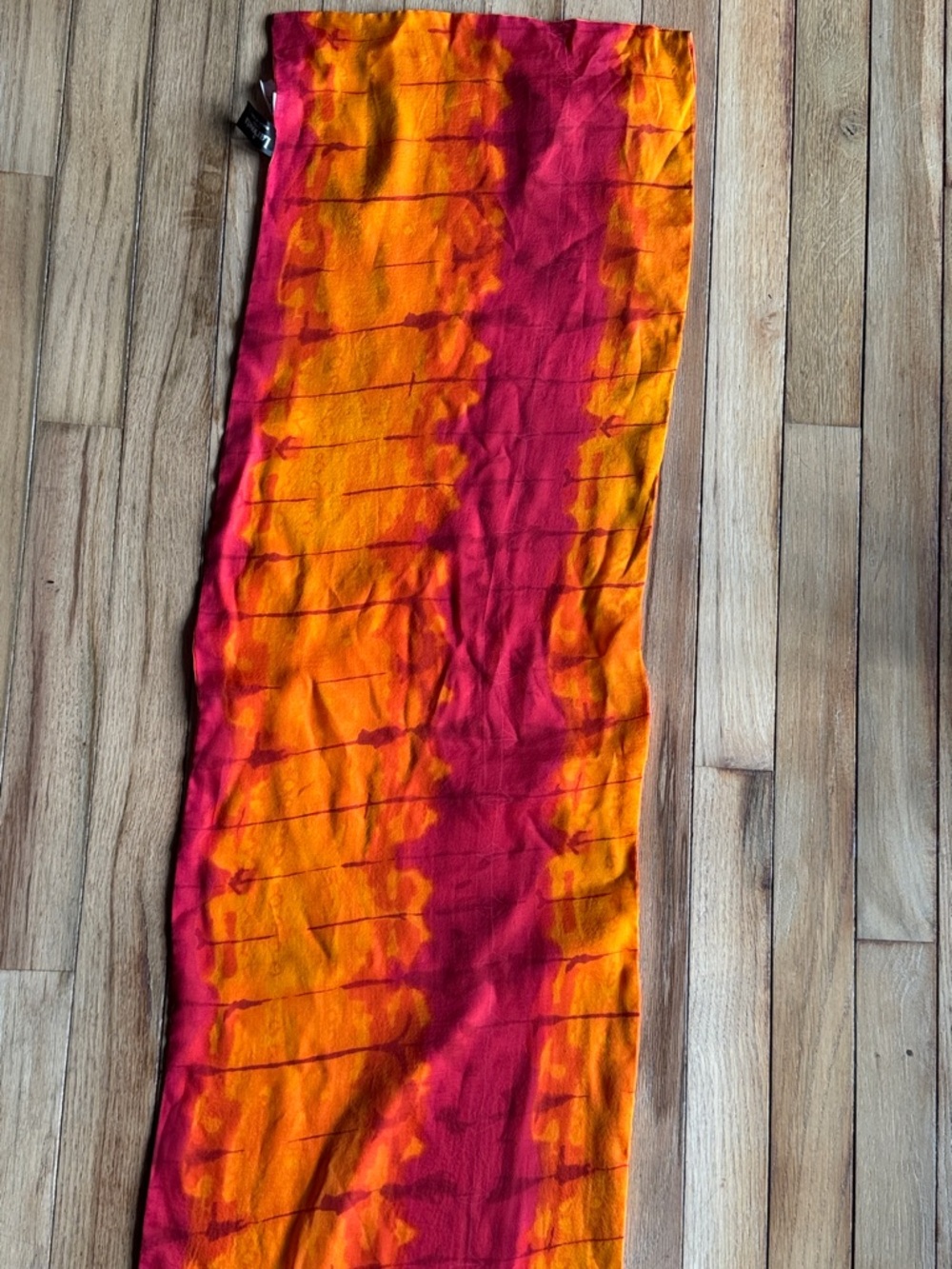 Larioseta Italian Silk Scarf Sacral Root Chakra - Picture 6 of 9